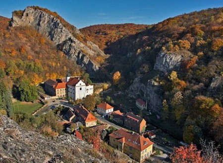 Počátky křesťanství v Čechách - Sv. Jan pod Skalou a poustevníci